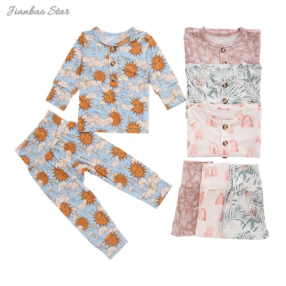 Heiße verkaufende Langarm-Babykleidungssets aus Bambusbaumwolle, umweltfreundlicher Stoff, 2-teiliges Freizeit-Pyjama-Set zum Fabrikpreis, Babykleidungssets für Mädchen